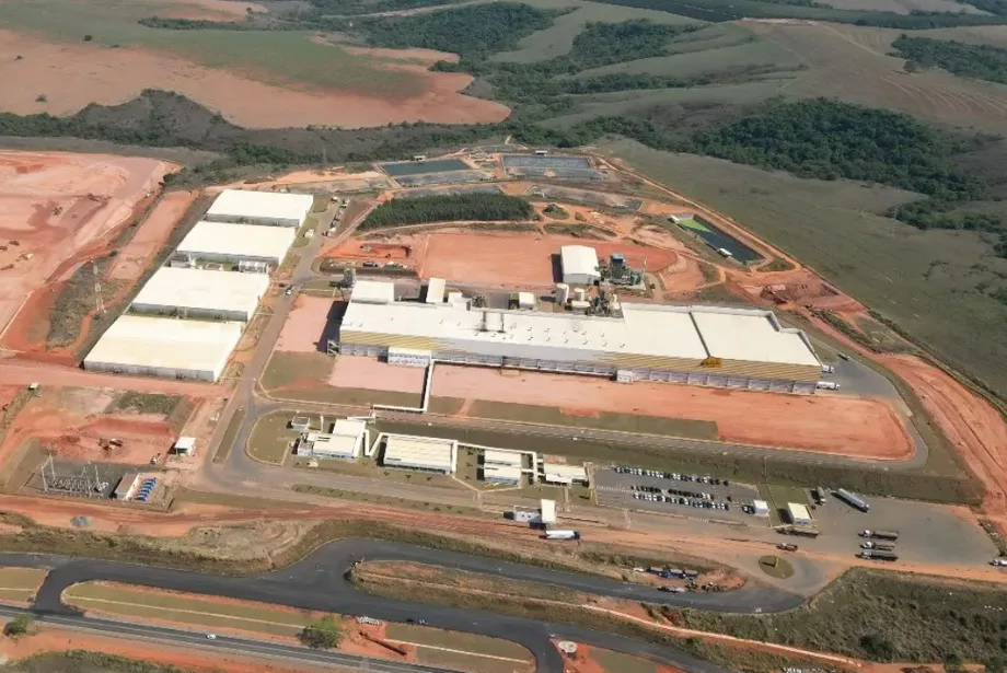 Vista aérea da fábrica da McCain em Araxá